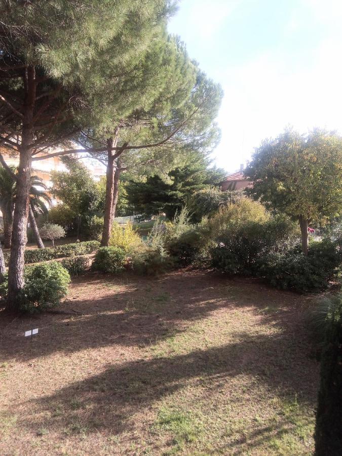 Frejus Plage, Appartement Entier , Piscine,Parking,Plage A 200M المظهر الخارجي الصورة